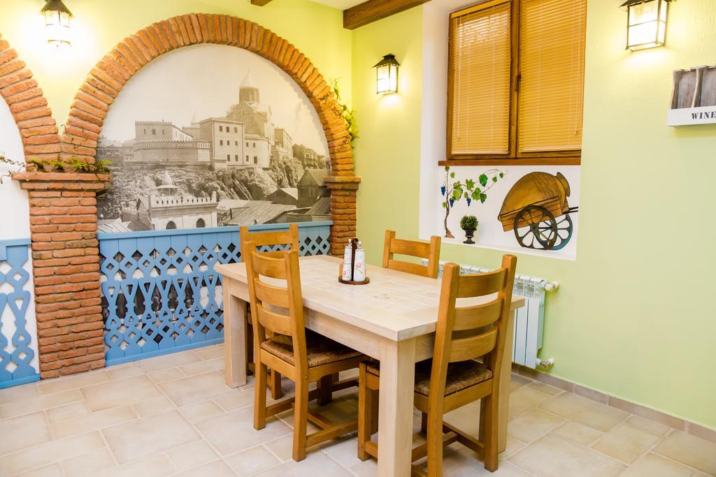 Metekhi'S Galavani Hotel Tbilisi Luaran gambar