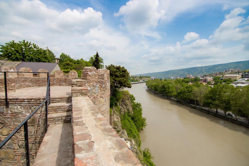 Metekhi'S Galavani Hotel Tbilisi Luaran gambar