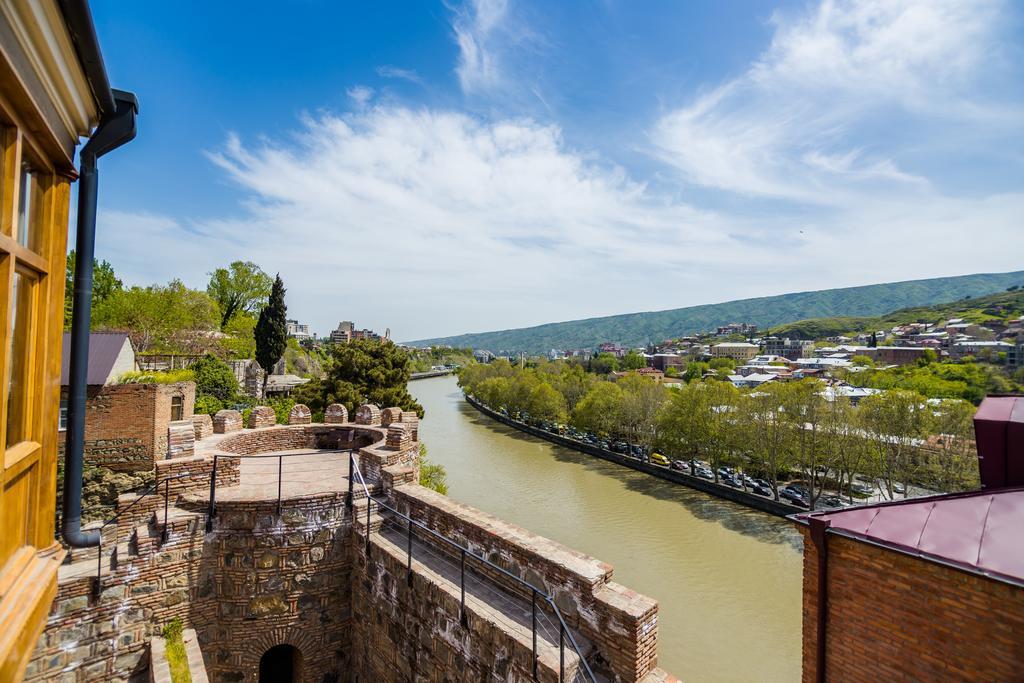 Metekhi'S Galavani Hotel Tbilisi Luaran gambar