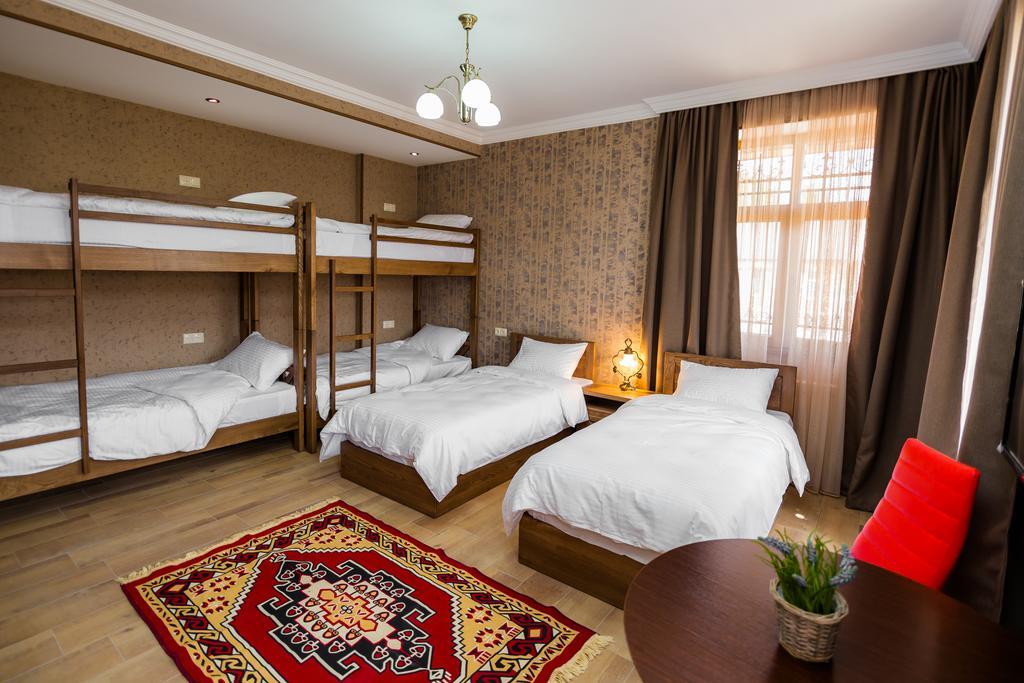 Metekhi'S Galavani Hotel Tbilisi Bilik gambar