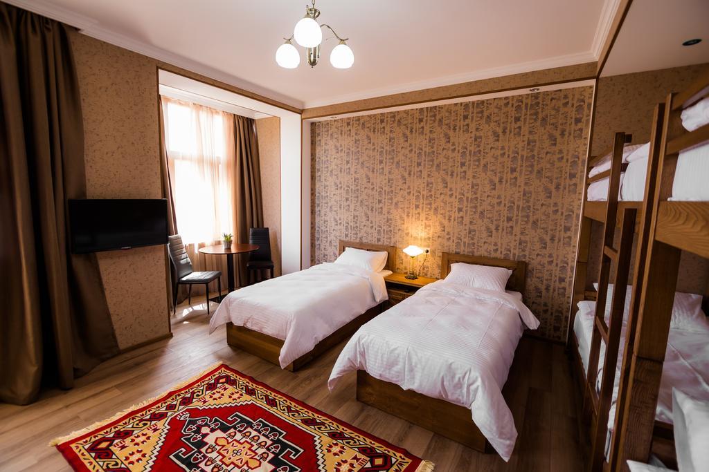 Metekhi'S Galavani Hotel Tbilisi Bilik gambar