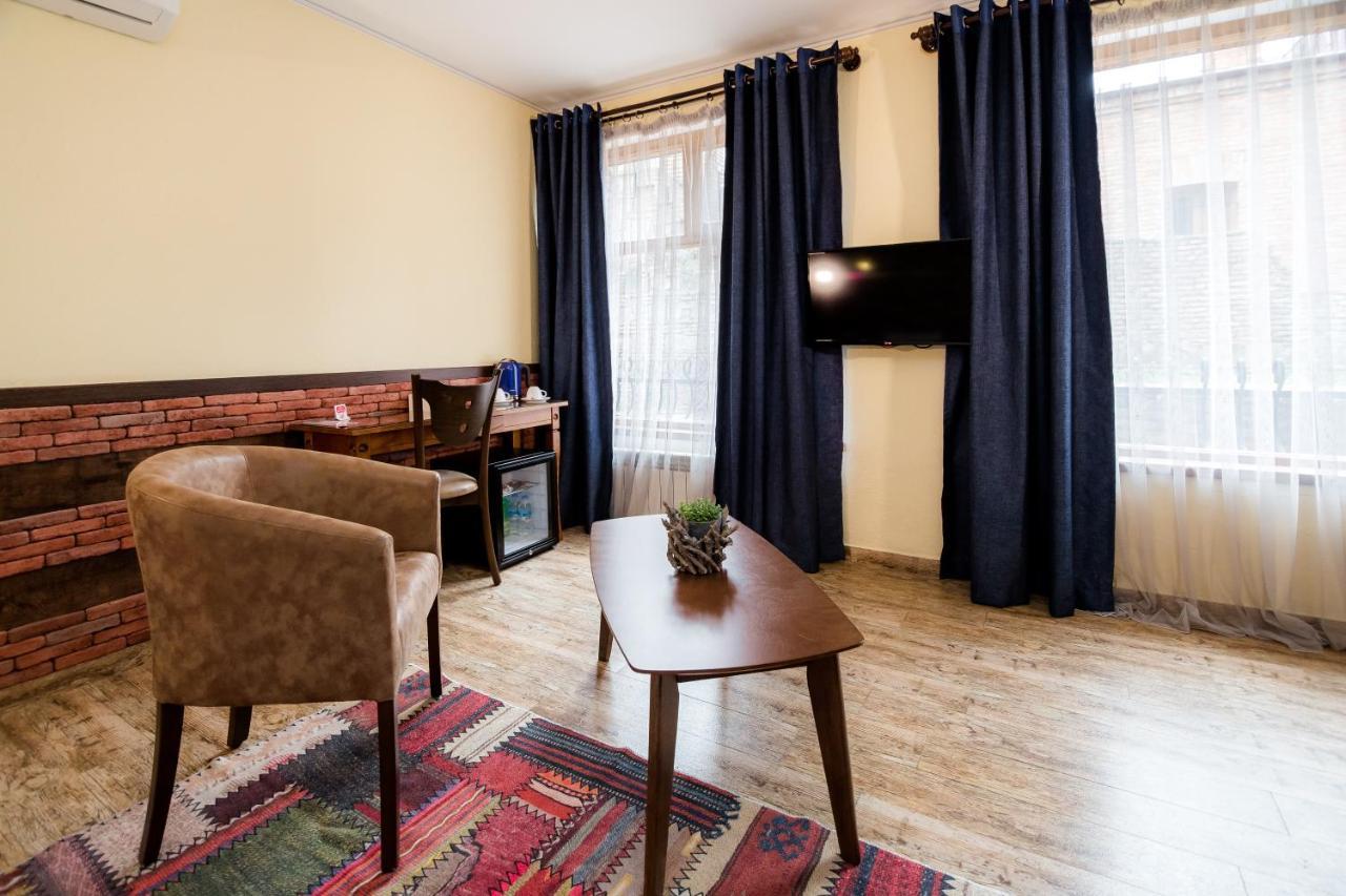 Metekhi'S Galavani Hotel Tbilisi Luaran gambar