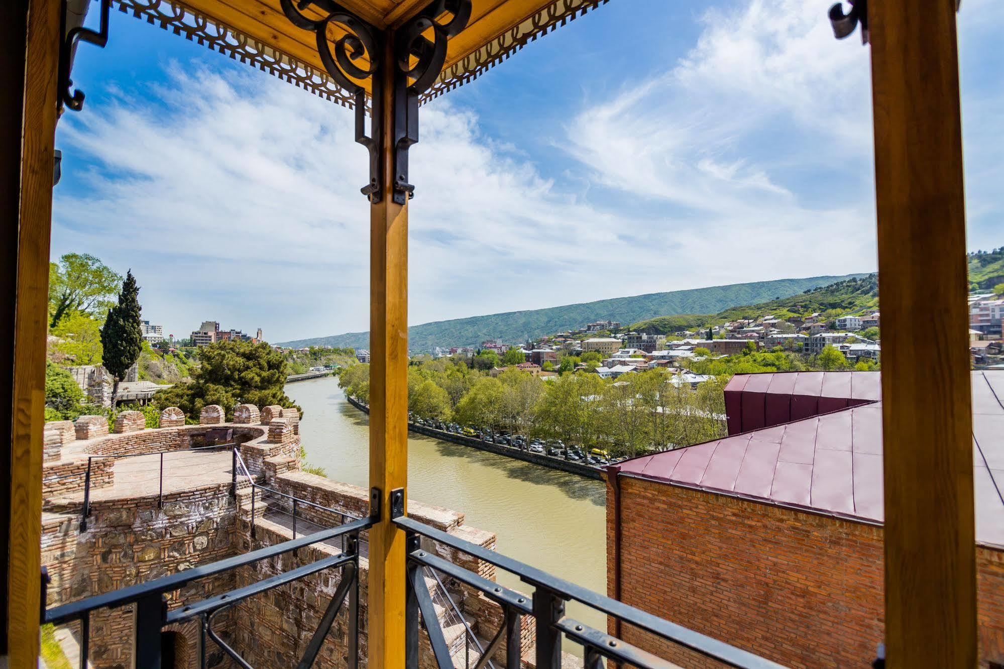 Metekhi'S Galavani Hotel Tbilisi Luaran gambar